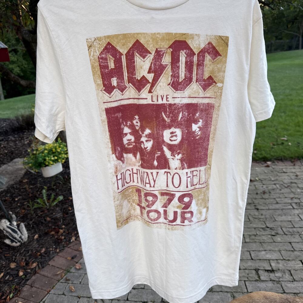 AC/DC Highway To Hell Tour 1979 Band Tee Size S